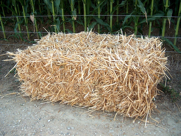 Heuballen und Strohballen